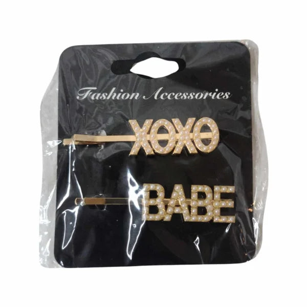 'Girl Boss' hair clips