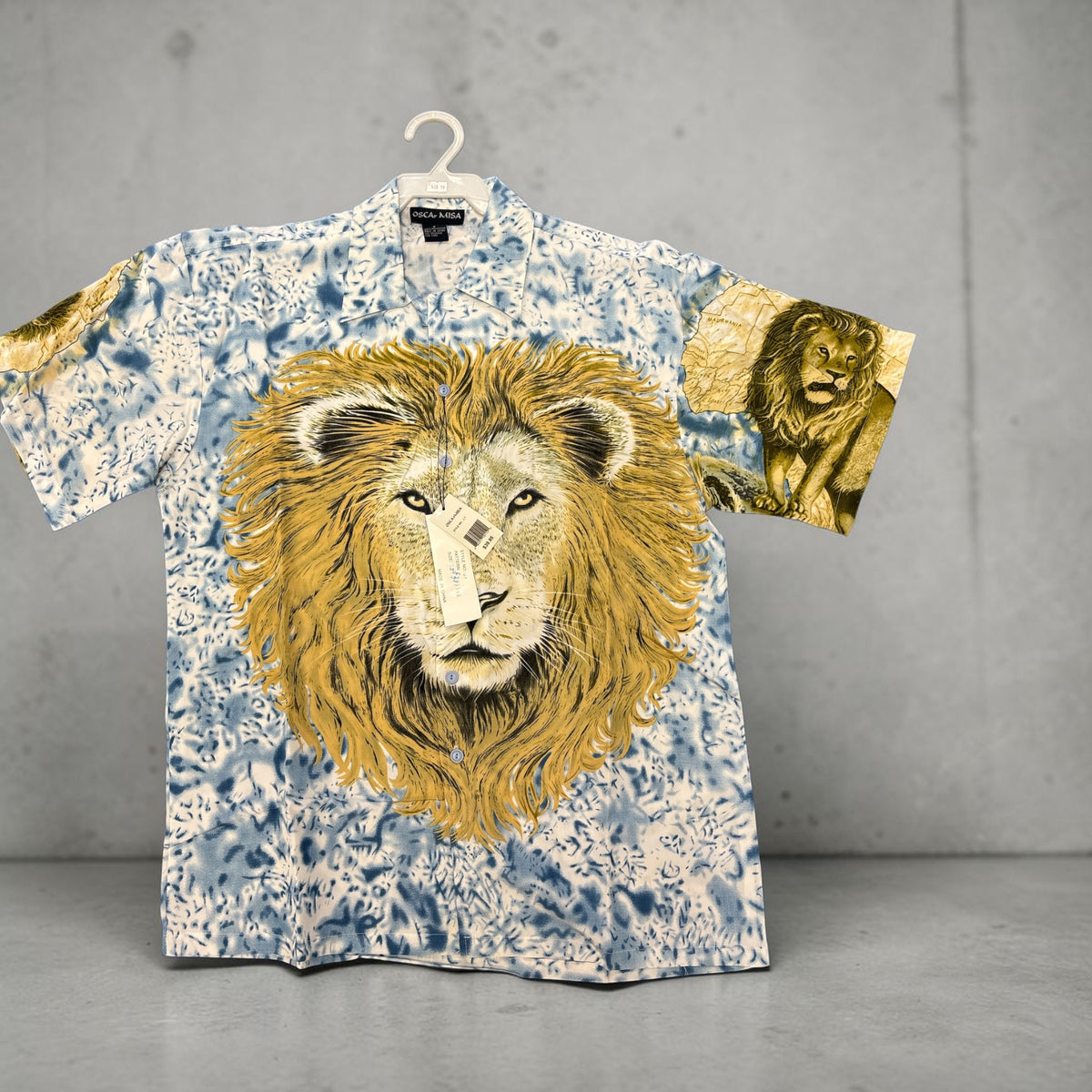 Men's Majestic Lion Graphic Tie-Dye Button-Up Shirt