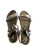 H2K sandals
